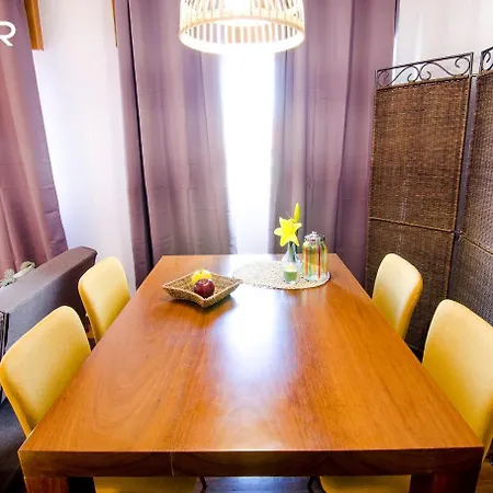 90 S Style Apartament Apartment